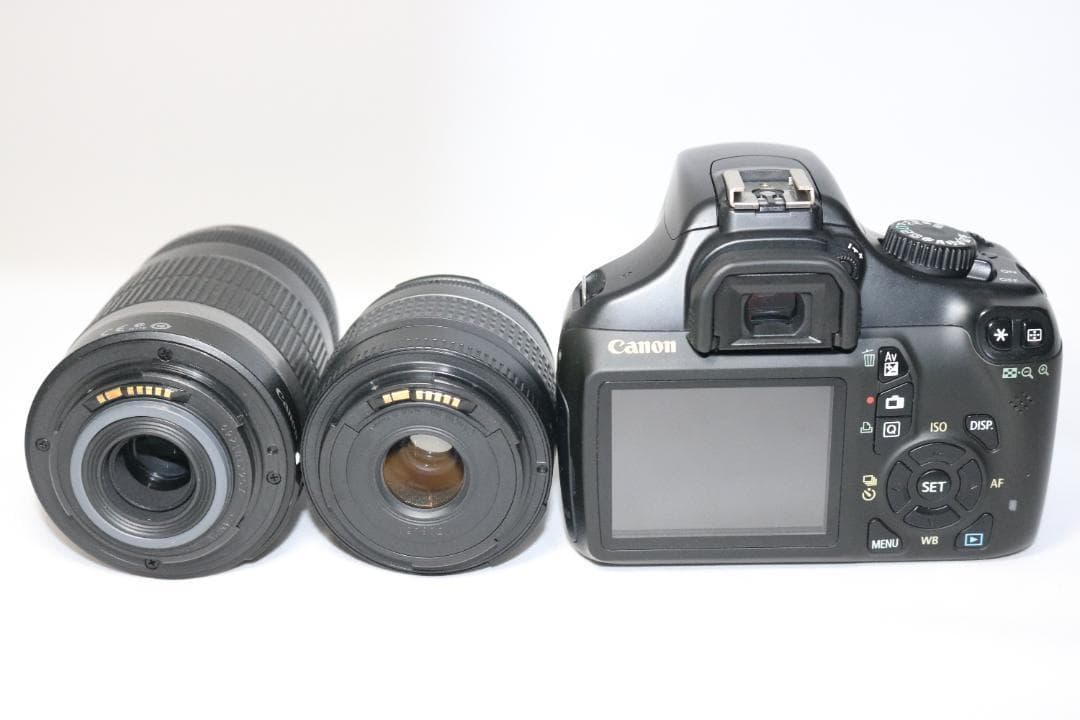 大人気 望遠レンズセット⭐Canon Kiss x50 一眼レフ ⭐初心者