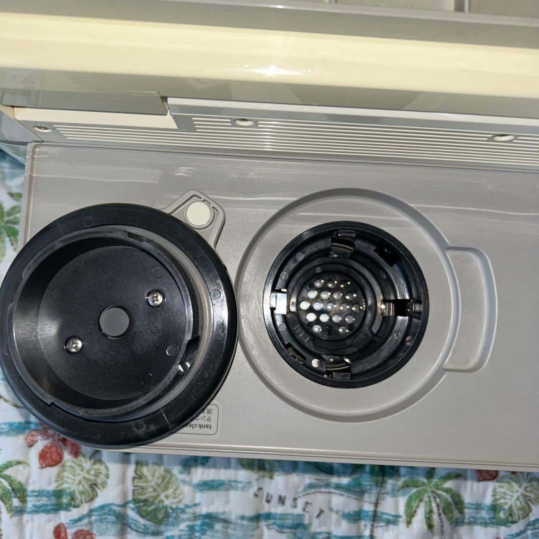 サキナ美顔器ビジュー　クレンジング&マッサージとモイスチャーエッセンスジェル付き