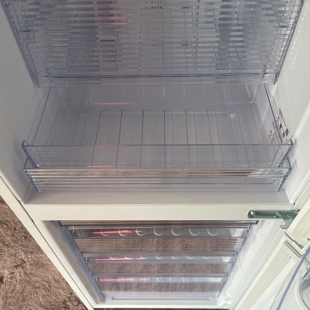 みーちゃん ✨冷蔵庫　シャープ　SJ-PD28J 2023年　ホワイト