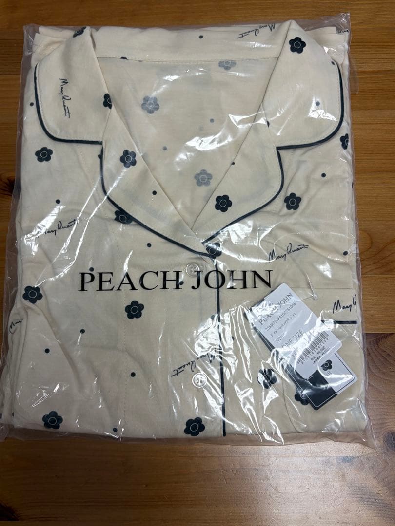 【新品未開封】PEACH JOHN デイジーレースパジャマ