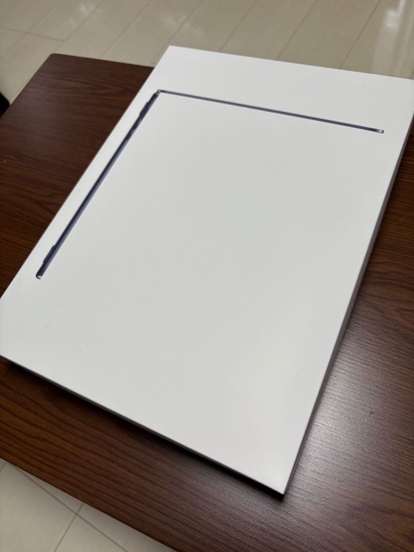 中古美品　MacBook Air M3 15inch 16GB 512GB