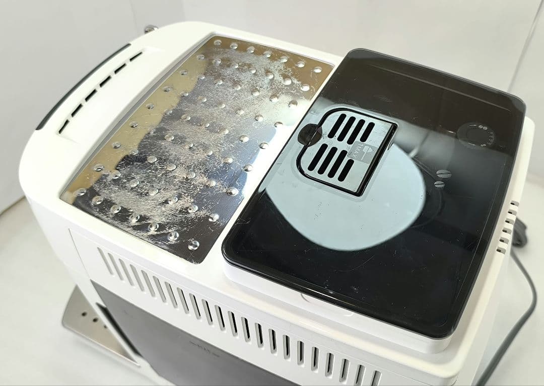 デロンギ　コンパクト全自動コーヒーマシンマグニフィカS ECAM22112W