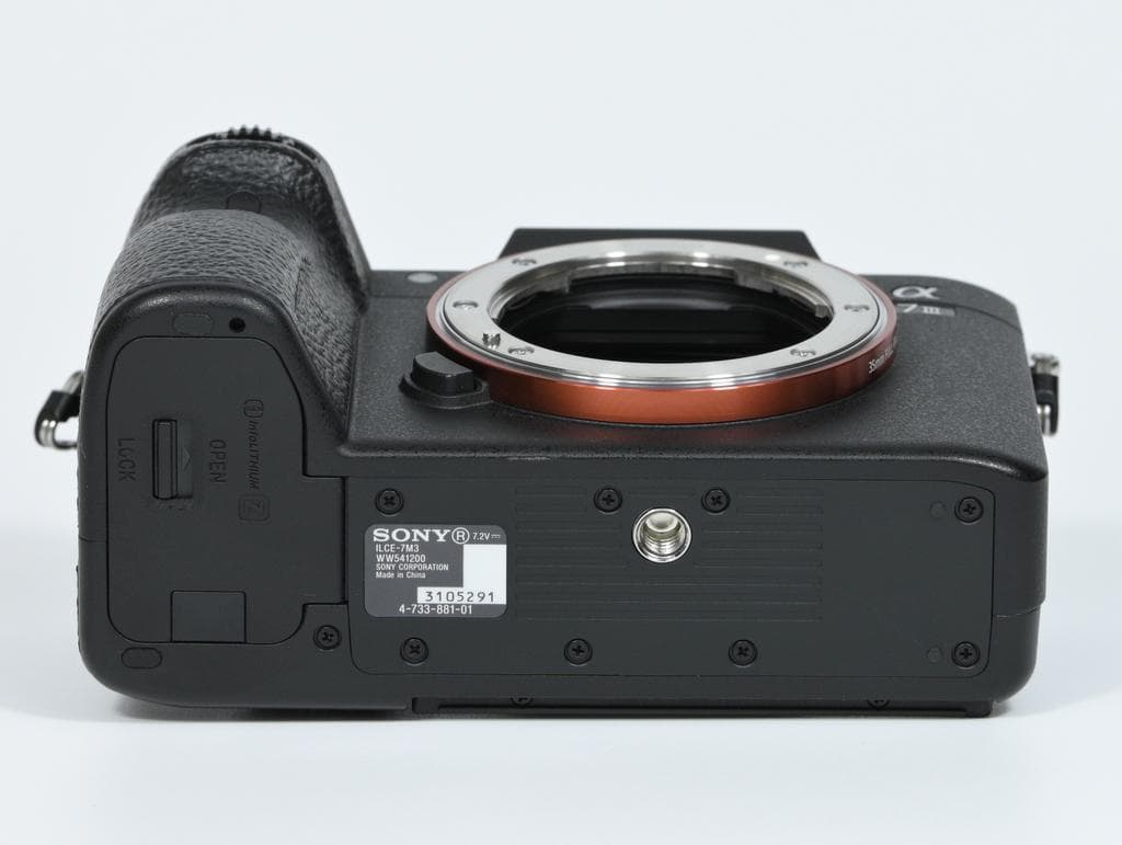 【美品】 ソニー α7 III ILCE-7M3 ボディ 《ショット数2024》