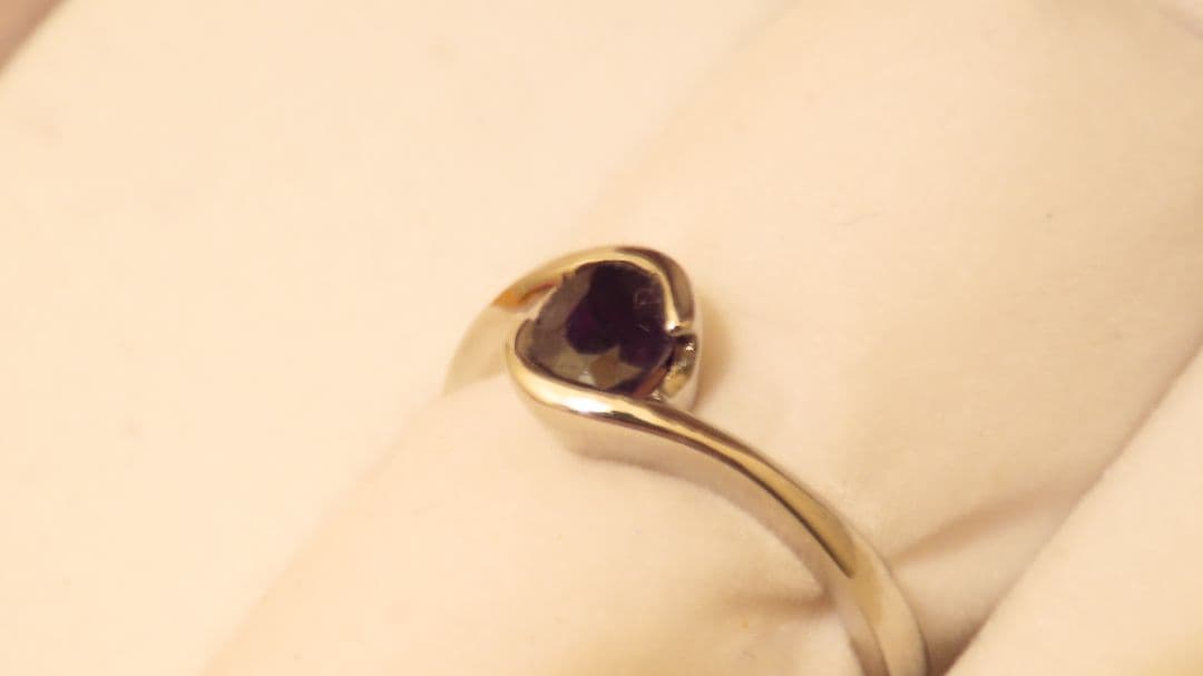 一点物 ロシア産 天然アレキサンドライト 0.69ct Pt900 鍛造製法