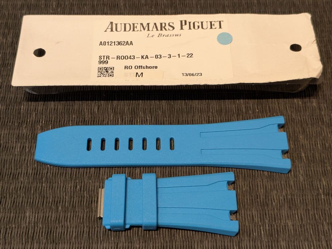 未使用！オーデマ ピゲ ロイヤルオーク オフショア ラバー　43mm用　純正品