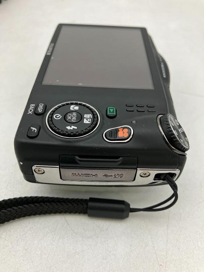 Fujifilm FINEPIX FBOOEXR　コンパクトデジタルカメラ