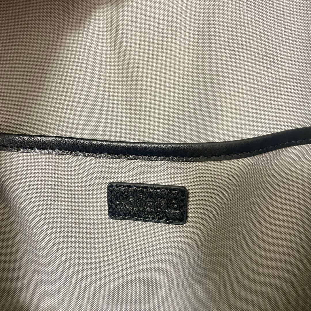 ✨️美品✨️+diana ダイアナ シリコンレザーA4リュック ブラック 保存袋付