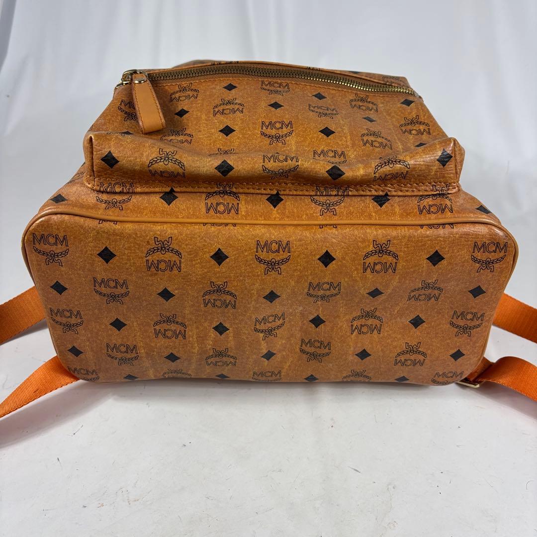 MCM スタッズ付き ブラウン 系　キャメル　リュックパック