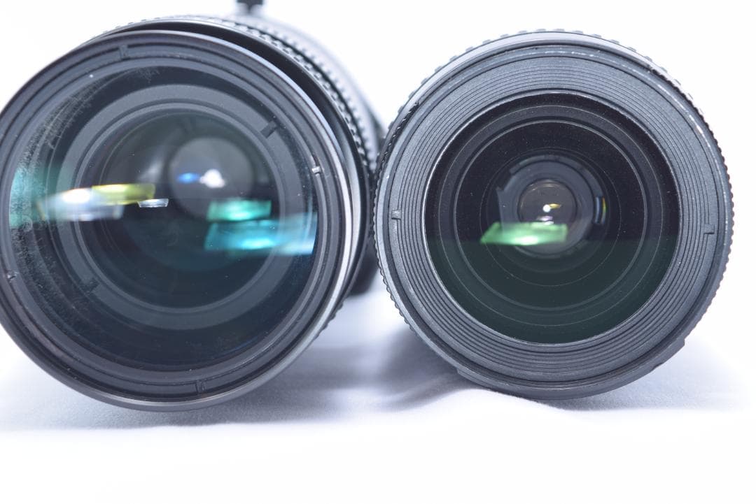 ③Nikon D50 Ｗレンズセット　携帯バック、おまけ付き