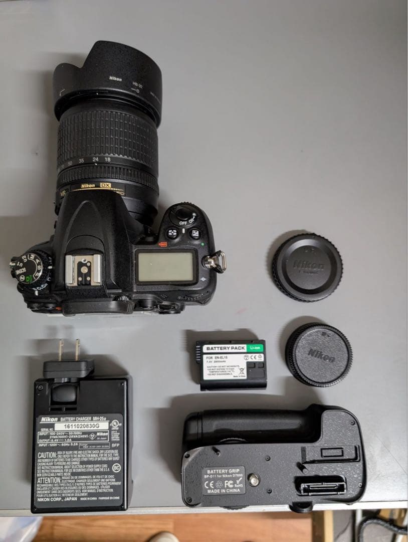 NikonD7000 +18-105mmレンズ + 純正グリップ価格交渉可能です