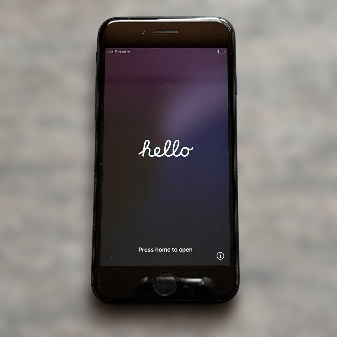 iPhoneSE2 64GB ブラック　中古品