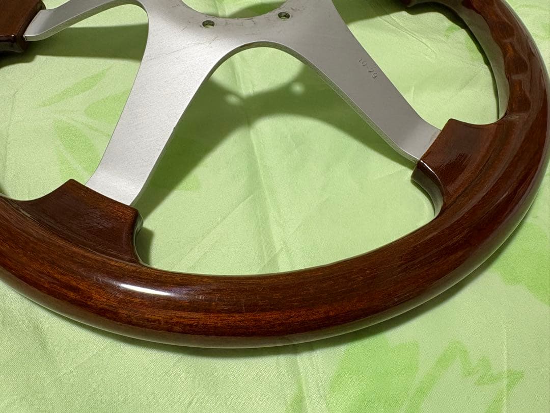 personal ステアリングホイール 4本スポーク