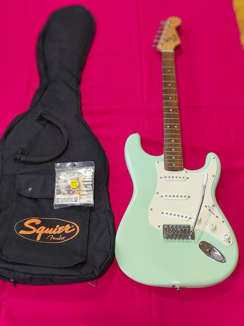 Squier ストラトキャスタータイプ エレキギター純正ケース 弦付