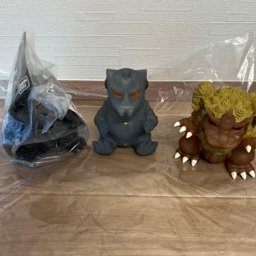 鎮座獣　ゴジラ・ストア限定　お台場　フィギュア3体　ゴジラ　メカゴジラ　シーサー