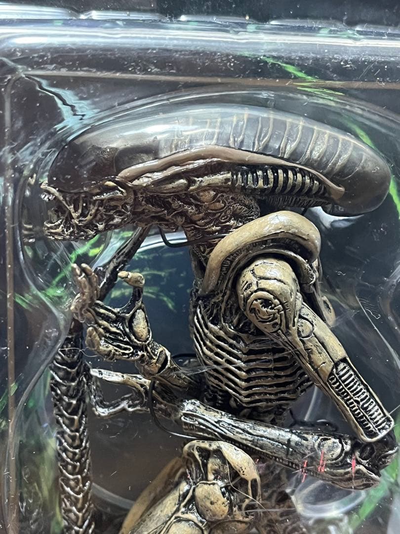 未開封NECA エイリアン アクションフィギュア〈ドッグ・エイリアン〉