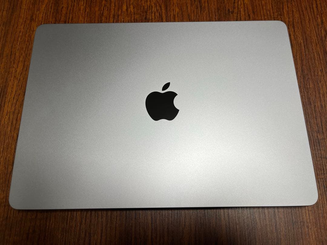 【美品】Apple MacBook Air M2 8GB 13.6インチ