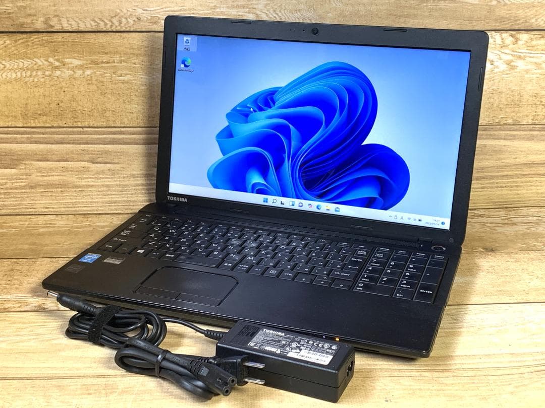 東芝 Windows11 SSD240G i5 16GBメモリ dynabook