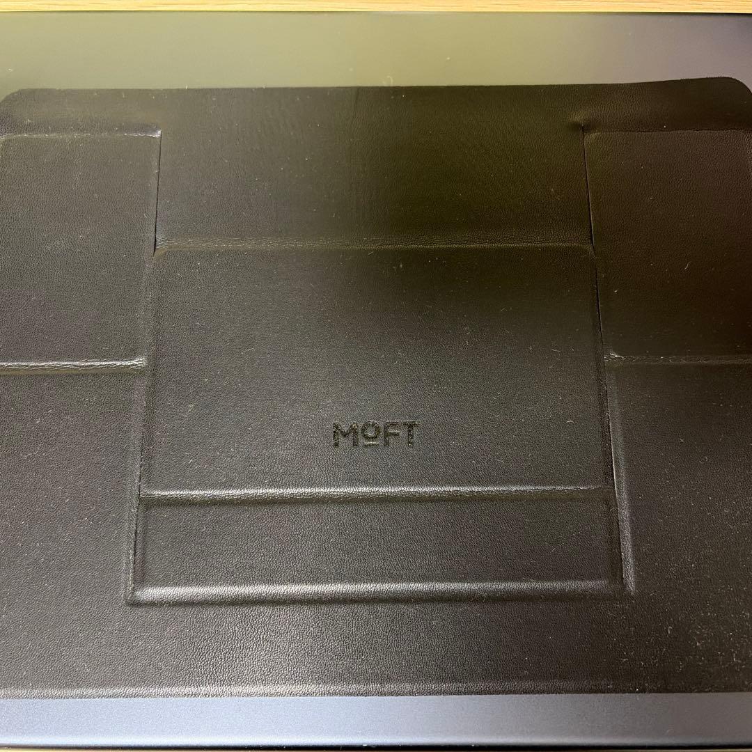 MacBook Air 13インチ M2 16GB 256GB