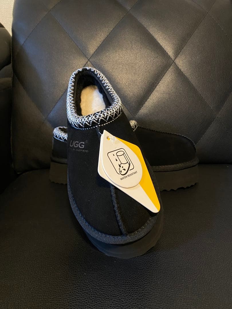 UGG ブラック スリッポン 9