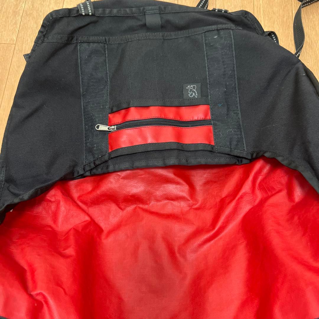 Chrome メッセンジャーバッグ 黒/赤