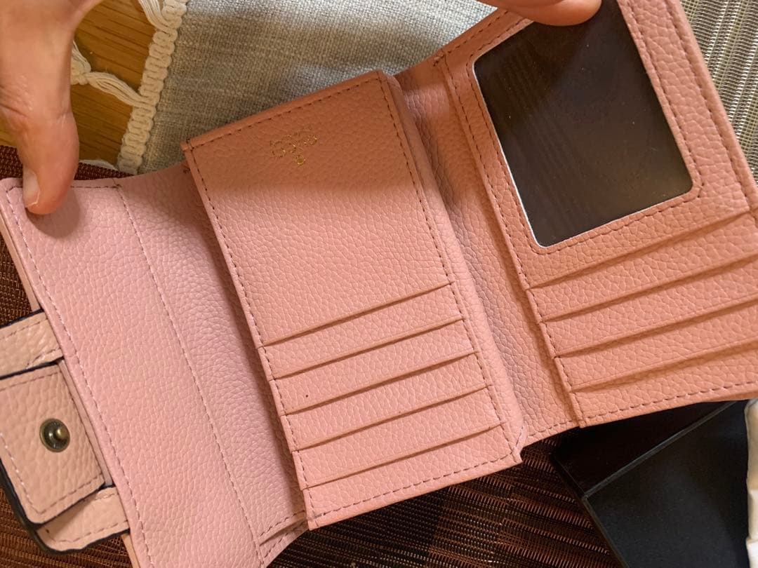 GUCCI 三つ折り財布 ベージュ ピンク