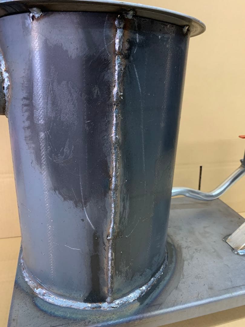 廃油ストーブ 煙突アダプタ付き80mm、100mm煙突使えます。オイルタンク