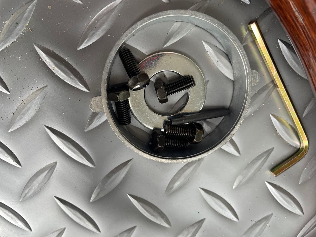 車　ボス　ナルディ　ハンドル　ハンドル本体　ステアリング