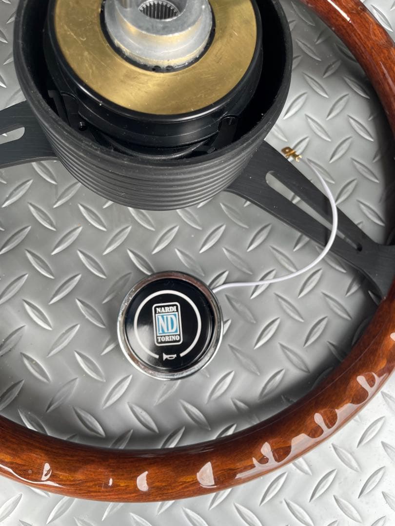 車　ボス　ナルディ　ハンドル　ハンドル本体　ステアリング