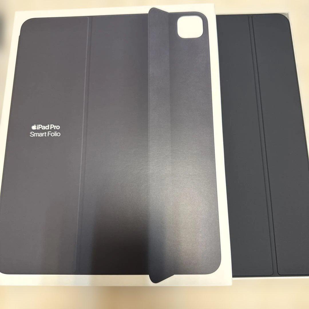 iPad 13インチ　M4用　スマートフォリオ　ほぼ新品