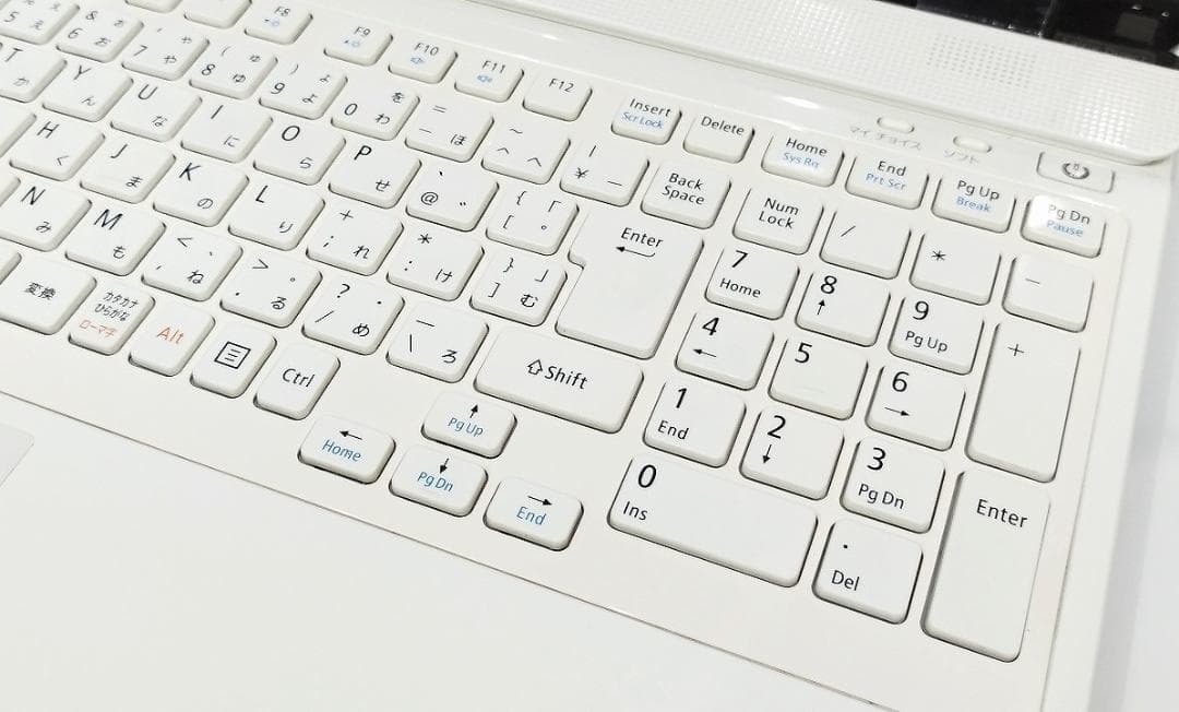 15.6液晶 NEC PC-GN202FSA4 I3 8GB SSD DVD