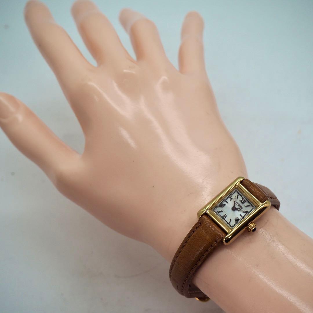 専用298 稼働 CITIZEN時計 kii ソーラースクエア ゴールド タンク