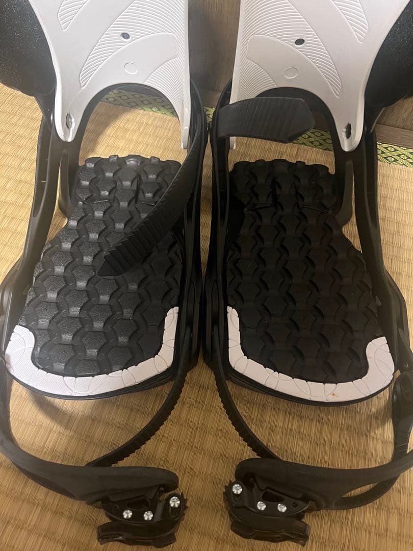 【SALOMON】 RYTHEM サイズM バインディング スノーボード