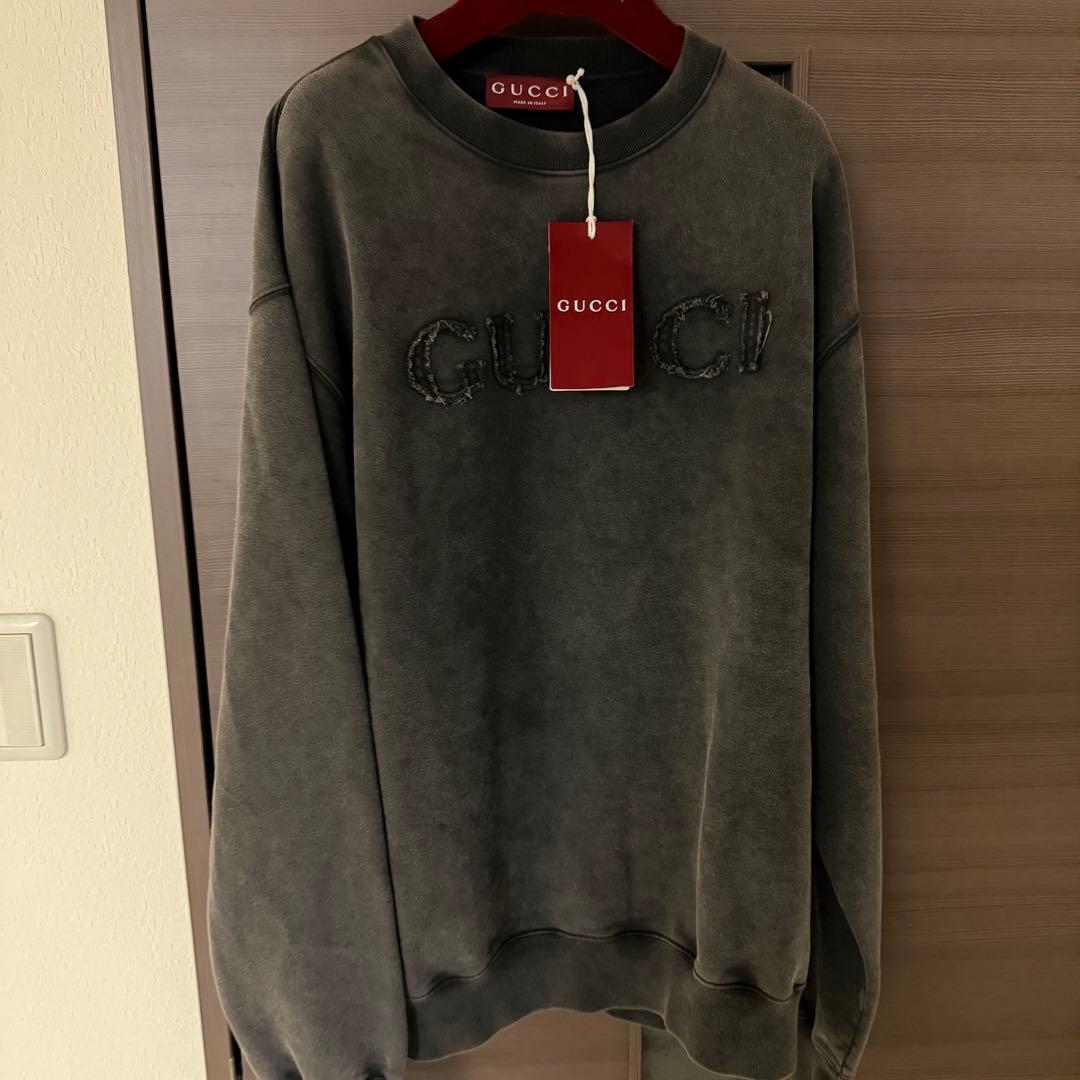 GUCCI グレー ロゴ刺繍 クルーネックトレーナー