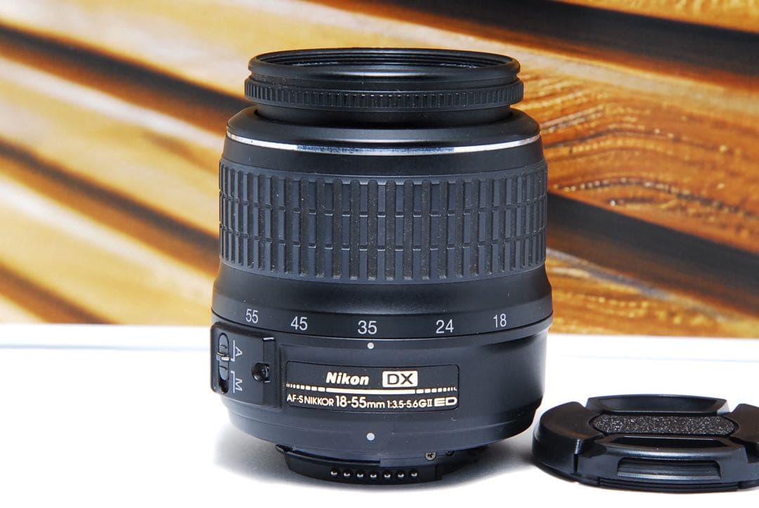 Nikon D40 スマホに転送　カメラ　小型軽量 一眼レフ エモい　ニコン