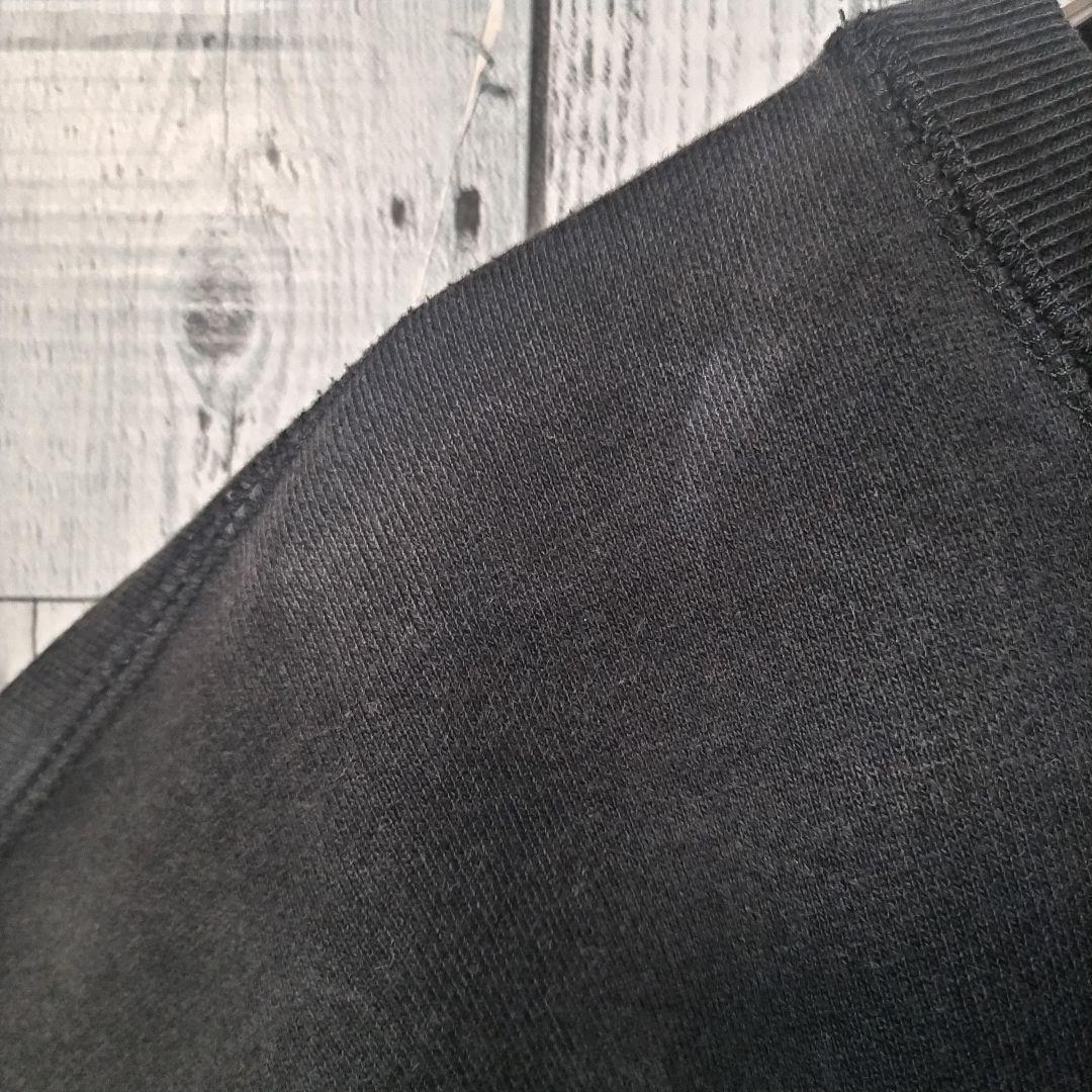 j66【人気Lサイズ】ブラックアイパッチ　刺繍ロゴ　スウェット　入手困難