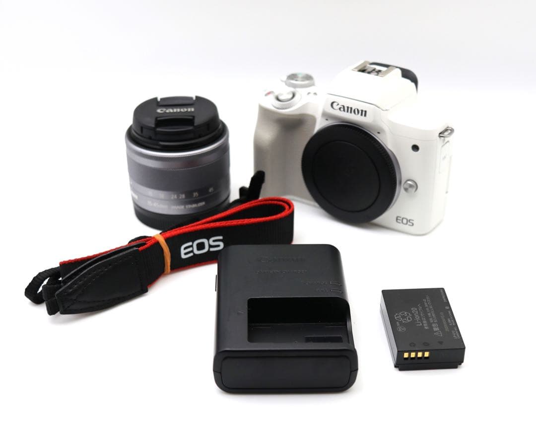 ☆美品【Canon】EOS Kiss M2 + 15-45mm キャノン