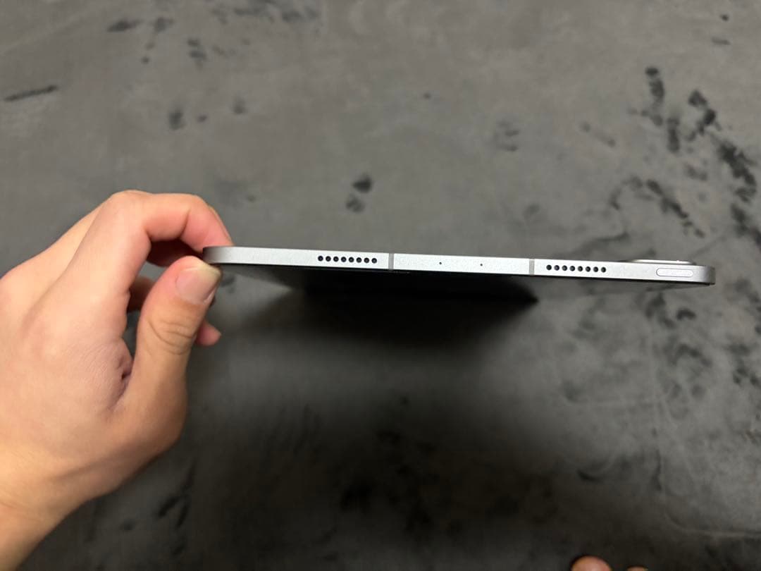 【美品】SIMフリーiPad Pro 11インチ 第4世代128GB＋おまけ付き