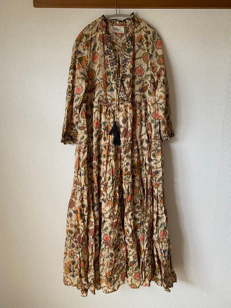 花柄ロングドレス 長袖 フリル付き