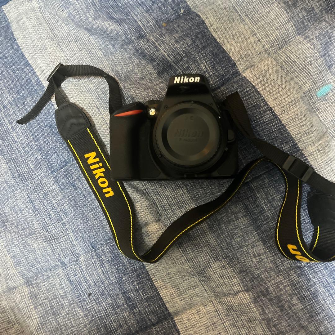 【カメラ】NikonD5600 本体&レンズ(18〜55mm,70〜300mm)