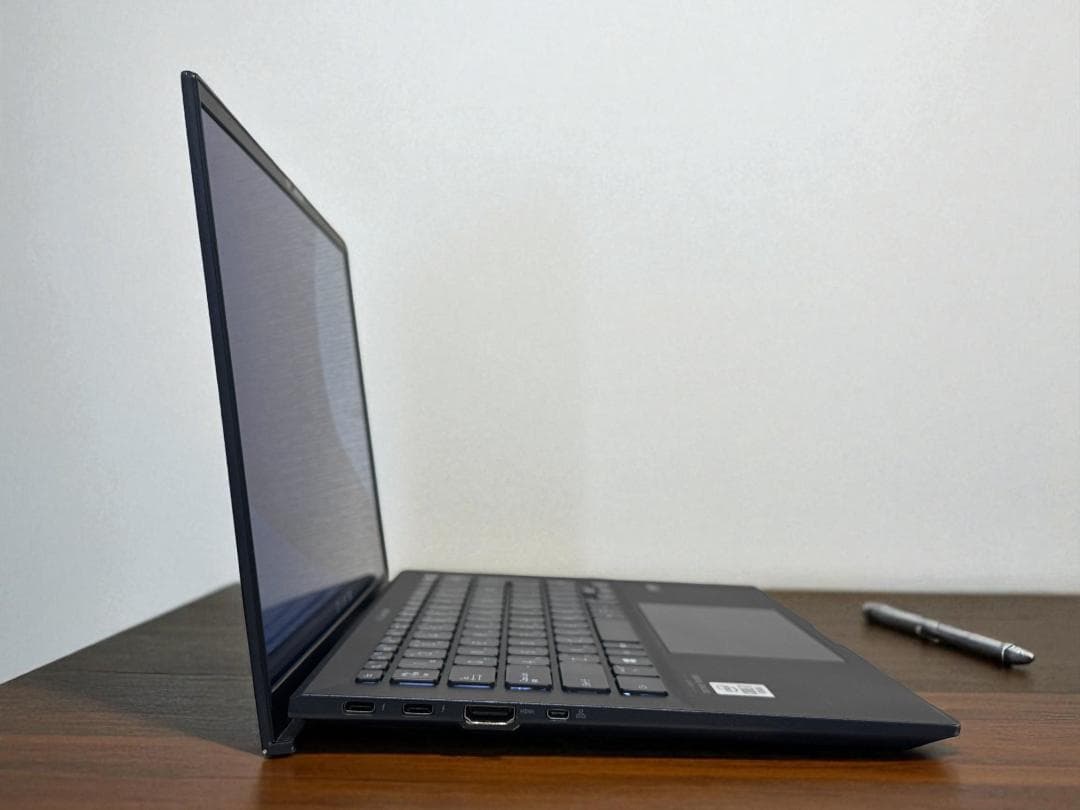 ⭐クリスマス特価⭐最軽量・高性能⭐ASUS ExpertBook B9⭐