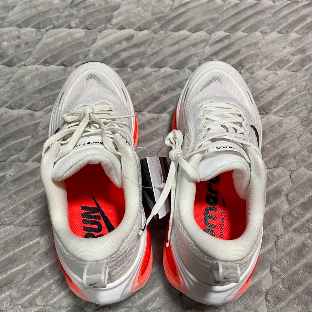 新品 ナイキ ボメロ プラス 25㎝