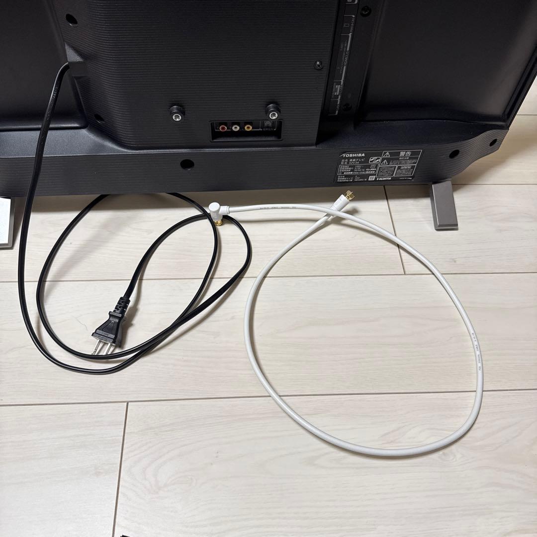 【出品本日終了】送料込み　東芝 REGZA 32V34 液晶テレビ 23年製