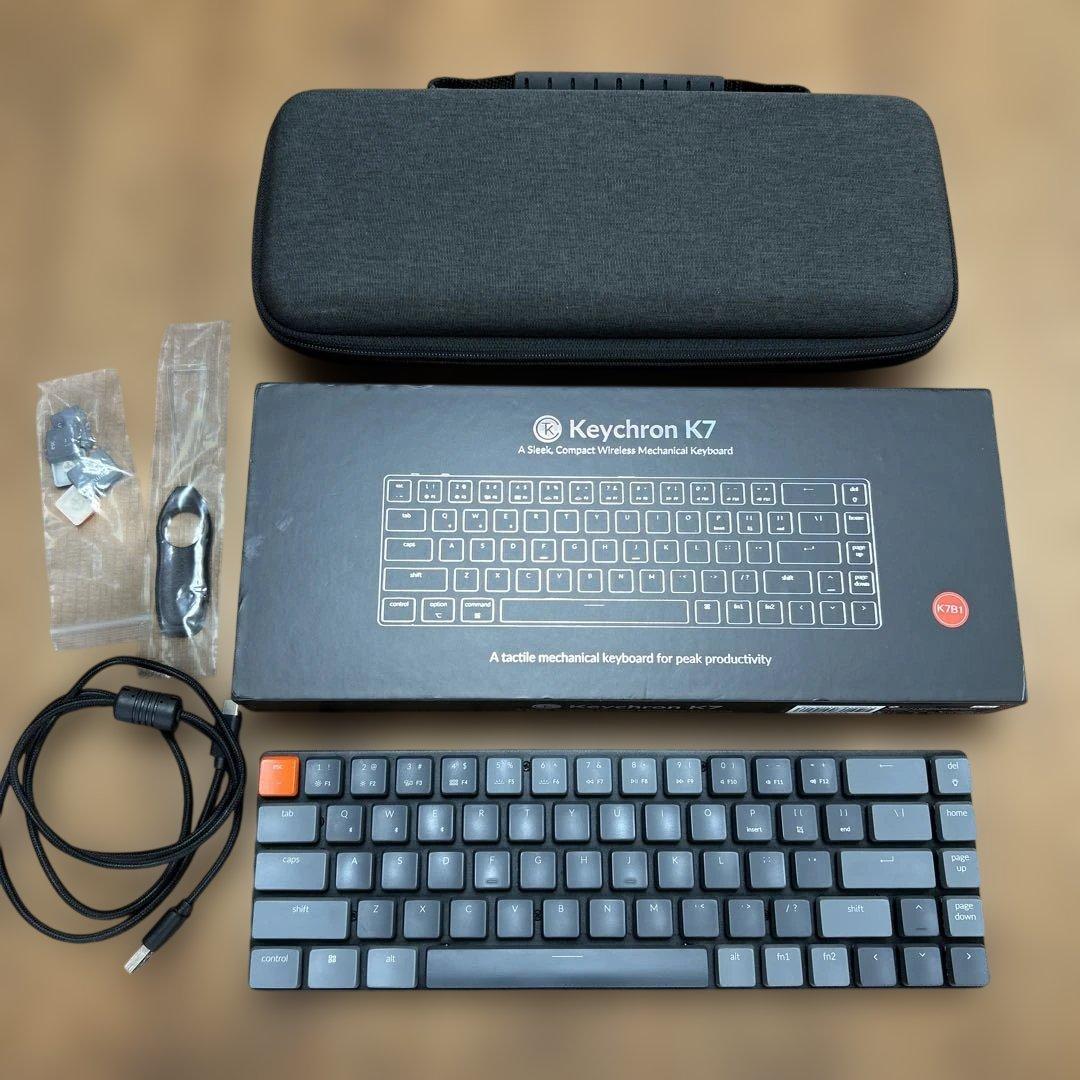 Keychron K7 US ロープロファイル 赤軸 ケース付き