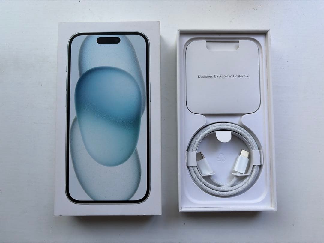 iPhone 15 ブルー 128GB SIMフリー 86% 手帳型ケース付き