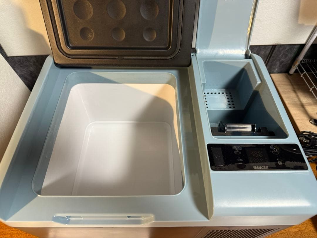 ビ*Ｚ様 山善 ELEIN 冷温庫 YFR-DC90 純正バッテリー、充電機セッ