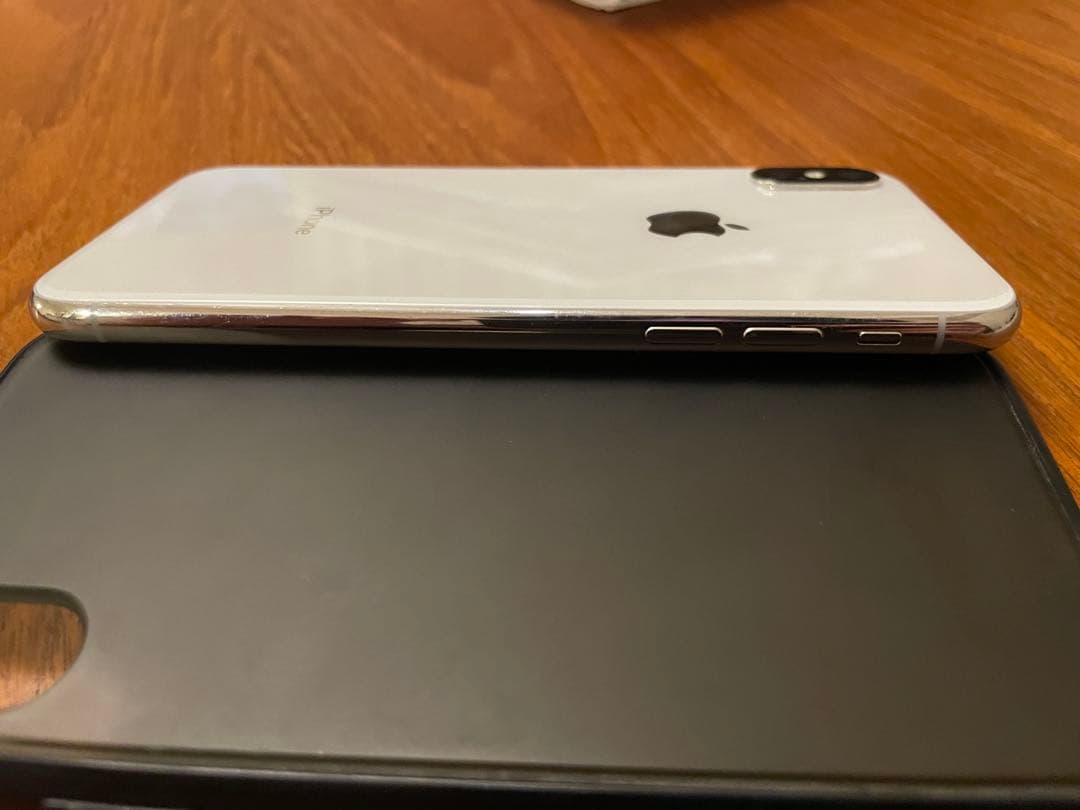 Apple iPhone X シルバー 64GB 本体