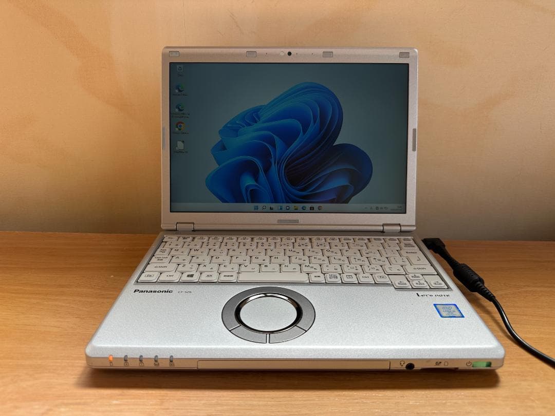 Panasonic CF-SZ6 ノートPC 12.1インチ シルバー ④