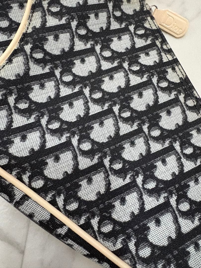 Dior ハーフムーン型ハンドバッグ ブラック/ホワイト