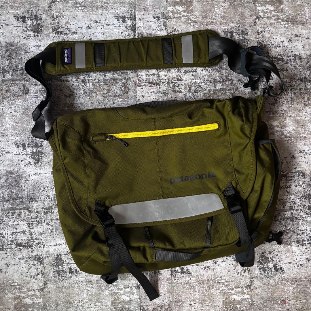 [patagonia] パタゴニアメッセンジャーバッグ 15L レア・美品