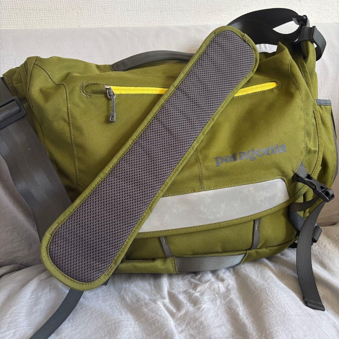 [patagonia] パタゴニアメッセンジャーバッグ 15L レア・美品